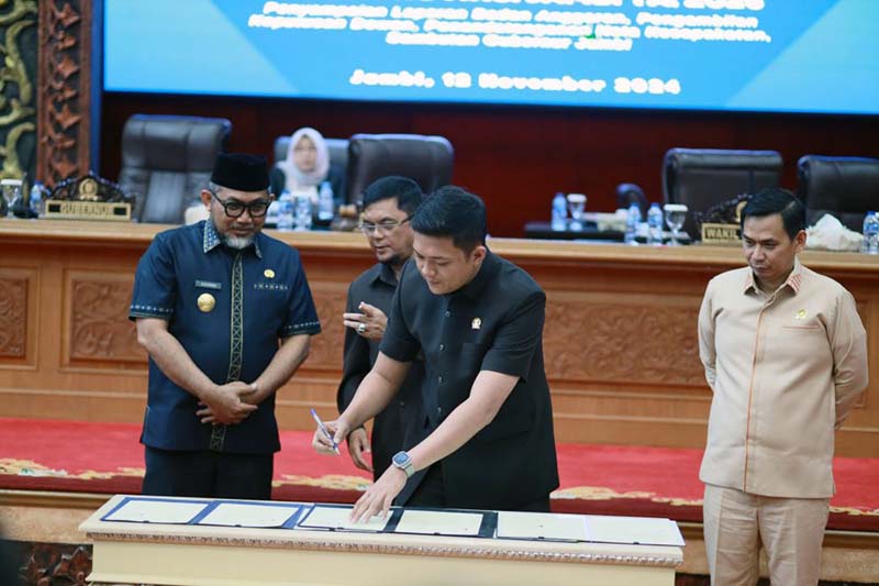 Dewan Sepakati Rancangan KUA-PPAS APBD Provinsi Jambi Tahun 2025 Sebesar Rp4.471 Triliun. FOTO : HMS