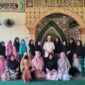Pertinggalan Siregar dengan Masyarakat Ibu-ibu Pendukungnya Maju Pileg DPRD RI. FOTO : Ist