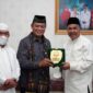 Momen Silaturrahmi Danrem 042/Gapu Brigjen TNI Supriono ke Wabup Sarolangun H. Hillalatil Badri Jum’at (15/4/22). FOTO : PENREM

