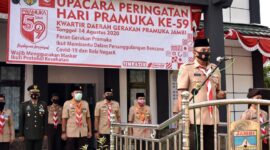 FOTO - Danrem 042/Gapu Brigjend TNI M. Zulkilfi Mimpin Upacara Hari Pramuka Ke 59 tahun 2020 di Lapangan Kwartir Daerah Gerakan Pramuka Jambi, Jumat (14/08/20).