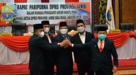 FOTO : Dok. Pelantikan Faizal Riza sebagai Wakil Ketua Dewan dipimpin oleh Ketua DPRD Provinsi Jambi, Edi Purwanto, Rabu (4/1/22).