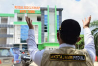 FOTO : Wali Kota Jambi Dr. H. Syarif Fasha, ME saat Meninjau Gedung Baru RSUD. H. Abdul Manap di Kota Jambi (29/04/20).