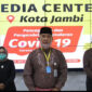FOTO : Jubir Gugus Tugas Penanganan Covid-19 untuk Kota Jambi, Dr. H. Syarif Fasha saat Menyampaikan Pres Rilis, Senin (18/05/20)
