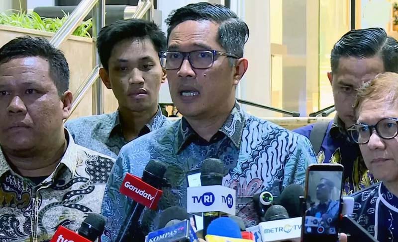 Mantan Juru Bicara KPK,Febri Diansyah resmi bergabung sebagai tim penasihat hukum Mantan Jampidsus Febrie Adriansyah untuk mengawal objektivitas dan pemenuhan hak-hak hukum dalam perkara dugaan Tindak Pidana Pencucian Uang (TPPU) yang sedang berjalan. (FOTO : Dok. Istimewa/harianterbit.com)