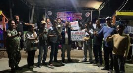 Anggota DPRD Provinsi Jambi Sukmawati Mappasessu Hadiri Turnamen Sepak Bola di Sungai Jambat, Tanjab Timur. FOTO : Istimewa