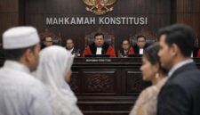 Tolak Gugatan Nikah Beda Agama, MK Tegaskan Aturan Keabsahan Perkawinan Konsisten. [FOTO : Ilustrasi AI]