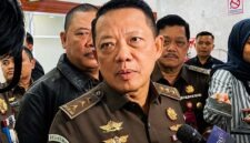 Korps Pemberantasan Tindak Pidana Korupsi (Kortas Tipidkor) Polri resmi menetapkan Mantan Jampidsus, Febrie Adriansyah sebagai tersangka kasus dugaan korupsi serta Tindak Pidana Pencucian Uang (TPPU) terkait penanganan perkara hukum di PT Asabri. (Foto: Dok. Kompas TV/Media Massa)