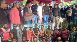 Pj bupati Muaro Jambi Bachyuni Deliansyah, SH, MH hadiri Festival Dragon Boat di Sungai Batanghari di Desa Sungai Duren, Kecamatan Jaluko, Muaro Jambi, Minggu (18/9/22). FOTO : Noval/Ist