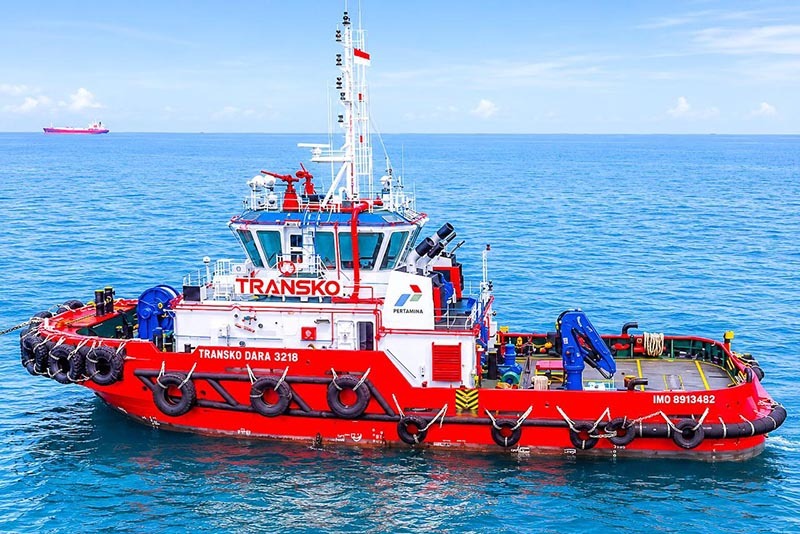 Inilah Transko Dara 3218, kapal penunjang tangguh dari PT Pertamina Trans Kontinental (PTK) yang bertugas di garda terdepan Terminal Khusus Refinery Unit VI Balongan. (Foto: Dok. Pertamina Trans Kontinental)