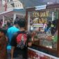 Kuliner gratis bagi Warga saat tasyakuran Refleksi Satu Tahun UAS - Hairan