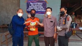 Polsek Sungai Gelam bersama dengan Mitra Polri melaksanakan kegiatan Vaksin ke 3 (Booster) di Gudang PT. Ogan, Kecamatan Sungai Gelam, Selasa (8/3/22). FOTO : Noval