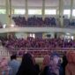 Ratusan para Calon wisuda wisudawan yang ikut untuk gladi bersih di Auditorium Chatib Quzwain UIN STS Jambi Mendalo, Jumat (24/12/21). FOTO : Noval.
