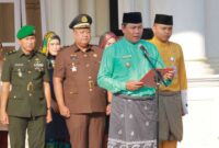 Wakil Bupati Tanjung Jabung Barat H. Hairan, SH menjadi Inspektur Upacara Peringatan Hari Ulang Tahun ke-66 Provinsi Jambi Tahun 2023. FOTO : Dokpim