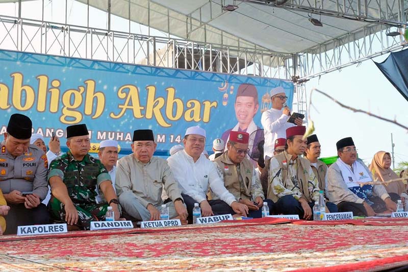 Ketua DPRD Hadiri Tablig Akbar Bersama Ustadz Abdul Somad Tahun Baru Islam 1 Muharram 1447 Hijriah. FOTO : HMS