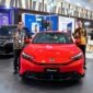Main Dealer Honda Semarang Center berfoto bersama lini unggulan bermesin masa depan pada pembukaan ajang GIIAS Semarang 2026 di Muladi Dome. (FOTO : Dok. Honda Semarang Center)