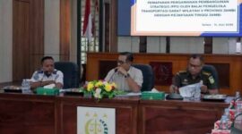 Yuliansyah selaku Kasi Transportasi Darat dihadapan Asintel Kejati Jambi Jufri dan Tim PPS, Selasa (14/6/22).