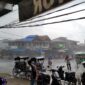 Hujan Lebat saat Mengguyur Kota Bersama Kuala Tungkal pada Rabu (8/12/21) sore sekitar pukul 14.15 WIB. FOTO : Lintastungkal
