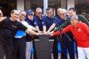Menteri Ketenagakerjaan (Menaker) Yassierli (kelima dari kiri) bersama jajaran pejabat eselon Kementerian Ketenagakerjaan menekan tombol sirene secara bersama-sama dalam acara pembukaan Pekan Olahraga dalam rangka Hari Ulang Tahun (HUT) ke-79 Kemnaker di Jakarta, Senin (27/7/2026). (FOTO : Dok. Biro Humas Kemnaker)