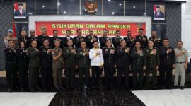 Ketua PWI Kota Jambi Irwansyah saat Hadiri Syukuran Hari Bhayangkara ke 77 di Polresta Jambi Sabtu (1/7/23). FOTO : Min