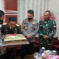 FOTO : Danrem 042/Gapu Brigjen TNI M. Zulkifli, Kapolda Jambi Irjen Pol Firman Shantyabudi dan Kalak BPBD Prov Jambi Bachyuni Deliansyah memberikan ucapan selamat Hari Bhakti Adhyaksa ke 60 di Kantor Kajati Jambi, Rabu (22/07/20)