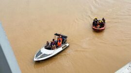 Hingga Jumat Sore, Pencarian Wanita yang Terjun dari Jembatan Aur Duri I Masih Nihil. FOTO : Humas SAR JAmbi