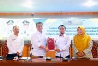 Wabup Katamso saat Hadiri Sosialisasi Penguatan Visi, Misi, Tujuan, dan Sasaran Prodi di lingkungan Fak. Hukum dan Komunikasi IAI An-Nadwah, Rabu (11/02/26), di Ruang Pola Utama Kantor Bupati. FOTO : KOMDOK