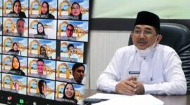 FOTO : Bupati saat memberikan Materi Ceramah Umum ( Muatan Teknis Subtansif Lembaga ) menuju Kabupaten Tanjung Jabung Barat BERKAH kepada peserta kepada peserta Latsar Pra Jabatan CPNS melalui Vidcon, Rabu (30/03/21).
