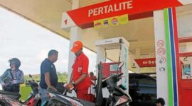 Ilustrasi Pengisian BBM Jenis Pertalite di SPBU. [SUMBER : VIVIA]