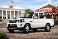 Unit Kendaraan: Gambar menampilkan mobil pikap Mahindra Scorpio Pik Up (model Double Cab 4x4) asal India. Inilah jenis unit yang menjadi pusat kontroversi rencana impor 105.000 unit untuk operasional Koperasi Merah Putih. FOTO : LT