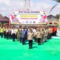 Kapolres Tanjab Barat AKBP Guntur Saputro, S.IK, MH Memimpin Apel Gelar Pasukan Kesiapsiagaan Satgas Penanggulangan Bencana Banjir dan Karhutla di Lapangan Mapolres Tanjab Barat, Selasa (25/02/20). FOTO/Yoza/Humas Polres Tanjabbar