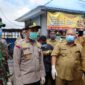 FOTO : Kapolres Tanjab Barat AKBP Guntur Saputro, SIK, MH, Dandim 0419 Tanjab dan Bupati Tanjab Barat Dr. H. Safrial pada Penyemptotan Disinfectsnt Kemarin, Selasa (34/03/20)