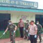 FOTO : Danramil Tungkal Ilir Semprotkan Disinfektan Cegah Penyebaran Corona Covid-19 di Perkantoran, Selasa (24/03/20)