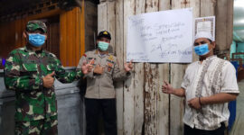 FOTO : Kapolres Tanjab Barat AKBP Guntur Saputro, SIK, MH, Dandim 0419/Tanjab Letkol Inf Erwan Susanto, SIP dan M. Saleh Pemilik Warkop WKS, Rabu (25/03/20)