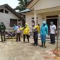 FOTO : Kegiatan Penyemprotan Disinfectat Di Desa Suka Damai Kecamatan Tebing Tinggi, Sabtu (28/03/20).