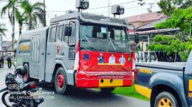 FOTO : Mobil Water Cannon (AWC) yang Digunakan Dalam Aksi Penyemprotan 15.000 Liter Disinfektan Disemprotkan di Kota Kuala Tungkal, Selasa (31/03/20).