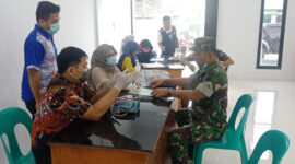 FOTO : Pelaksanaan Baksi Sosial Donor Darah di Aula Makodim 0419/Tanjab, Rabu (01/04/20)