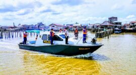 FOTO : Pelaksanaan Giat Himbauan dari Sungai oleh Polres Tanjabbar, TNI AL dan Instansi Terkait.