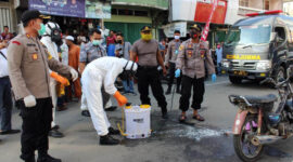 FOTO : Kapolres Tanjab BArat AKBP Guntur Saputro dan Petugas Berada di TKP, Kamis (14/05/20)
