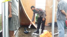 FOTO : Kapolsek Betara AKP S. Harefa, SE, MM Saat Lakukan Olah TKP di Lokasi Kejadian, Senin (01/06/20)