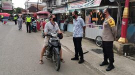 FOTO : Kapolres Tanjab Barat AKBP Guntur Saputro, SIK, MH bersama Team Satgas KKRYD Polres Tanjab Barat Saat Kegiatan Kepolisian Rutin Yang Ditingkatkan (KKRYD), Kamis (04/06/20).