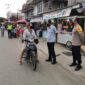 FOTO : Kapolres Tanjab Barat AKBP Guntur Saputro, SIK, MH bersama Team Satgas KKRYD Polres Tanjab Barat Saat Kegiatan Kepolisian Rutin Yang Ditingkatkan (KKRYD), Kamis (04/06/20).
