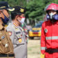 FOTO : Wabup Drs. H. Amir Sakib Saat Ikuti Apel Siaga Pencegahan Dan Pengendalian Kebakaran Hutan dan Lahan Provinsi Jambi di Lapangan Bola Distrik VII PT. Wirakarya Sakti (WKS) Tanjab Timur, Senin (06/07/20).