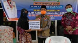 FOTO : Fachrori Saat Kunjungan Kerja ke PT Megasawindo Perkasa, Kecamatan Pelepat Kabupaten Bungo, Kamis (23/07/20)
