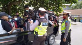 FOTO : Kasat Lantas Polres Tanjab Barat IPTU Eko Sutoyo, SH Saat Memimpin Ops Patuh Siginjai 2020.
