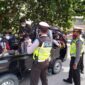 FOTO : Kasat Lantas Polres Tanjab Barat IPTU Eko Sutoyo, SH Saat Memimpin Ops Patuh Siginjai 2020.
