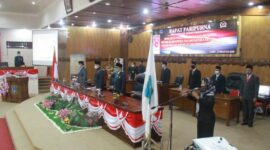 FOTO : Rapat paripurna istimewa dalam rangka mendengarkan tiga pidato kenegaraan Presiden RI dari ruang rapat utama gedung DPRD Tanjab Barat, Jum'at 14 Agustus 2020.