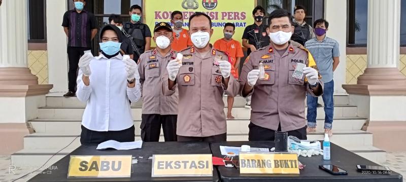 FOTO : AKBP Guntur Saputro saat press release pengungkapan kasus, Rabu(14/10/20).