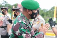 FOTO : Danrem 042/Gapu Brigjend TNI M. Zulkifli Saat Hadiri Pengukuhan Batalyon C Pelopor Sat Brimob Polda Jambi dan Sertijab Karo Rena, Karo SDM, Dirreskrimum dan DansatBrimob Polda Jambi di Mako Batalyon C Sat Brimob Jl. Lintas Tebo-Bungo, Kamis (07/01/21).