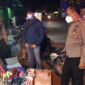 FOTO : Satgas Tindak dan Satgas Preventif Ops Pekat I Siginjai 2021 Amankan Penjual Petasan dengan BB 5000 Buah Petasan.