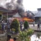 Api Saat Membakar Sekolah Dasar Negeri 16/X Nipah Panjang, Kabupaten Tanjung Jabung Timur. FOTO : Buserdirgantara7.com